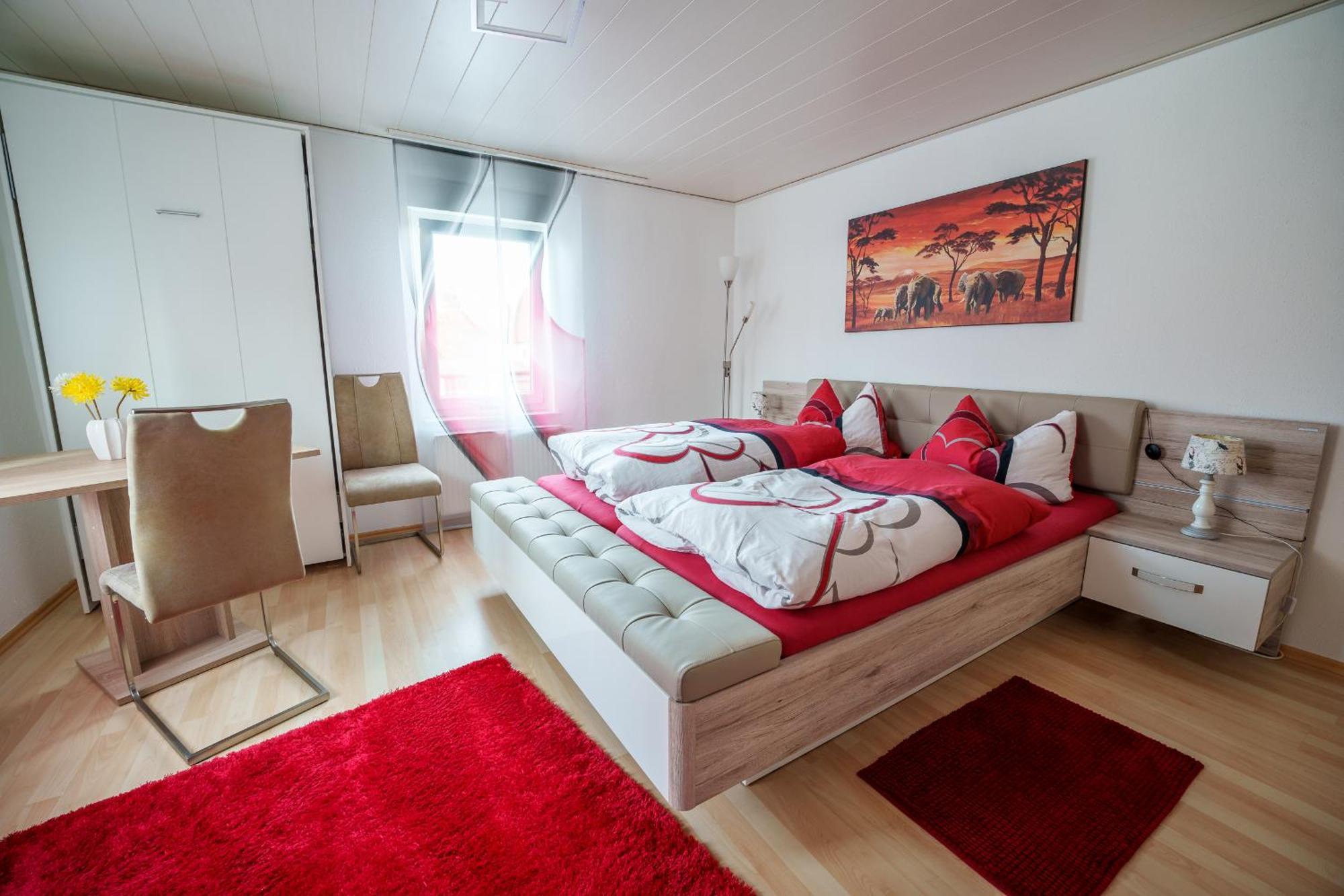 Wilhelm Appartements 100Qm Im Zentrum Brackenheim Naehe Tripsdrill Экстерьер фото